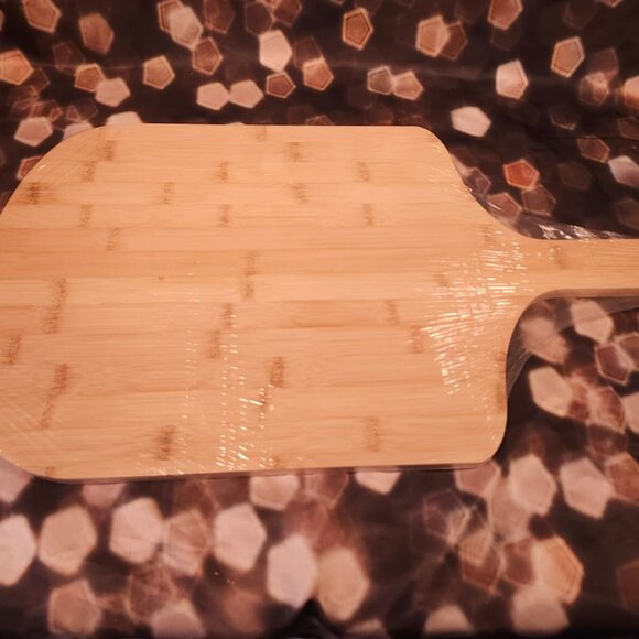 Large Wooden Pizza Peel - Picture 5 of 6